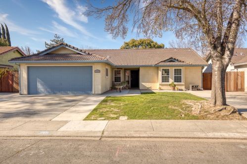 301 Goldrun Dr, Modesto, CA 95354-3370