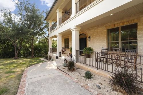 3314 Far View Dr, Austin TX  78730-3303 exterior