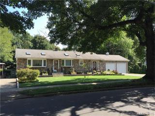 402 Rutland Rd, Milford, CT 06461-2446