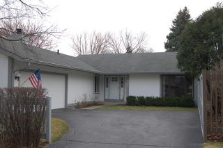537 Glacier Trl, Keeneyville, IL 60172-1032