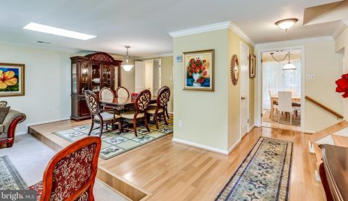 9413 Sunfall Ct, Columbia, MD 21046-2057
