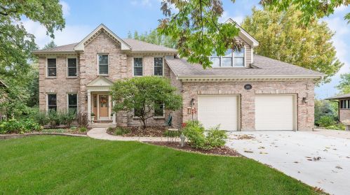 870 Baker Ct, Glendale Heights, IL 60137-6104
