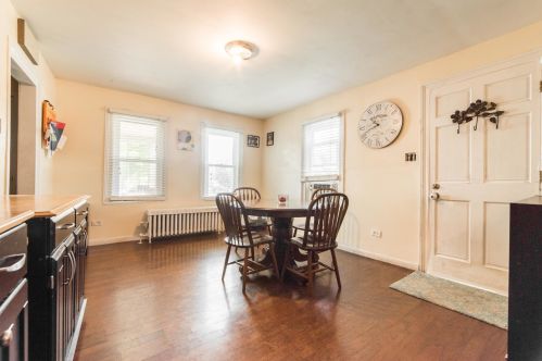 230 Elm St, Sycamore IL  60178-1931 exterior