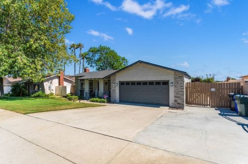 10037 Victoria St, Rancho Cucamonga, CA 91701-5148