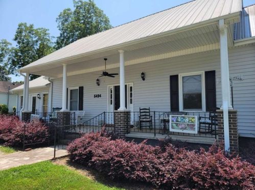 5494 Vickery St, Lavonia, GA 30553-1535