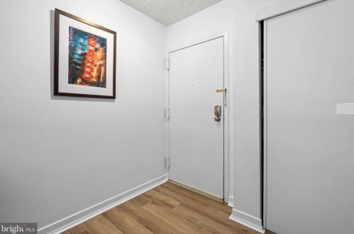 11618 Ivystone Ct, Herndon, VA 20191-2415