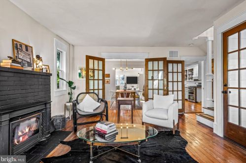 24 Evergreen Ln, Tavistock NJ  08033-1202 exterior