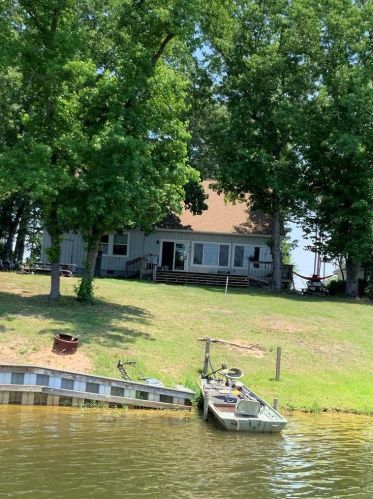 1394 Lake Shore Dr, Foreston, SC 29102-6711