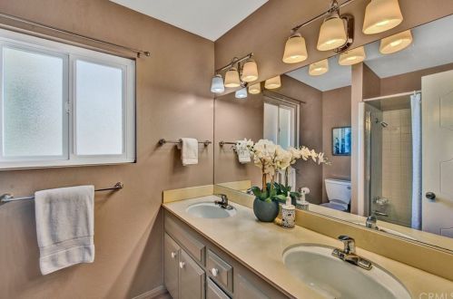 1527 Wakefield Ave, Anaheim CA  92802-3925 exterior