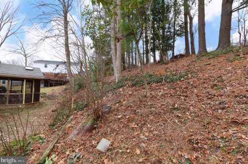 7099 Game Lord Dr, Springfield VA  22153-1312 exterior