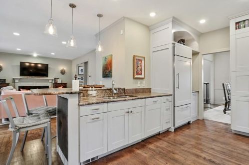 2313 Colonial Dr, Atlanta GA  30319-3806 exterior