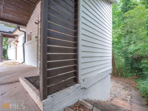 2114 Drew Vly Rd, Atlanta GA  30319-3918 exterior