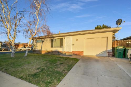 726 Donner Ct, Lodi, CA 95240-0616