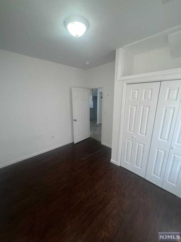 1 Passaic Ave, Hasbrouck Heights NJ  07604-1107 exterior