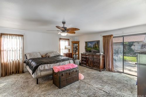 10080 Victoria Ave, Riverside CA  92503-6146 exterior