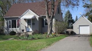 822 5th St, Hastings, MN 55033-1609