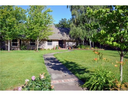 17 Pistachio Dr, Chico, CA 95928-7417