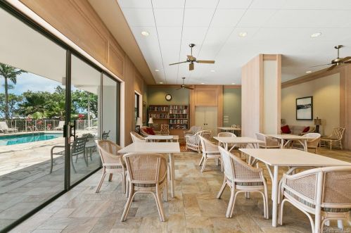 999 Wilder Ave, Honolulu HI  96822-2683 exterior