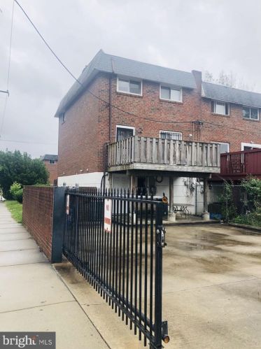 1544 13th St, Philadelphia PA  19147-6205 exterior