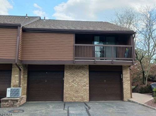 7 Meadowview Dr, Annandale, NJ 08801-1516