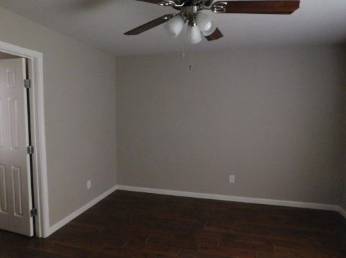 502 Colonial Dr, Garland TX  75043-2305 exterior