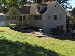 7311 Noah Reid Rd, Chattanooga, TN 37421-1638