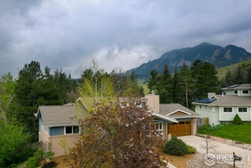 2220 Howard Pl, Boulder, CO 80305-5628