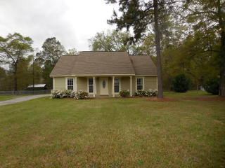 112 Aubry Ct, Leesburg, GA 31763-3586