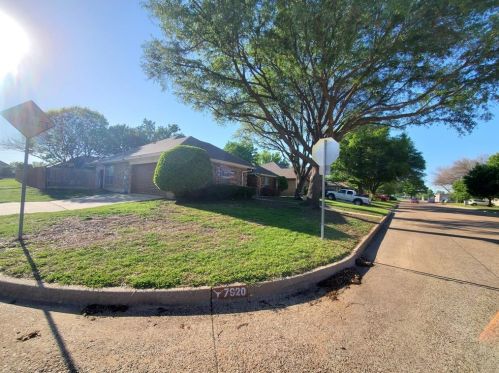 7920 Tree Leaf Ln, Fort Worth, TX 76123-1382