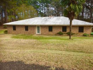 11281 Berry Landing Dr, Fincastle, TX 75763-8200