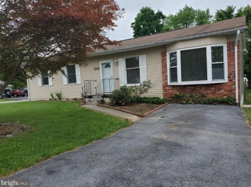 104 Iris Way, Charles Town, WV 25414-9437