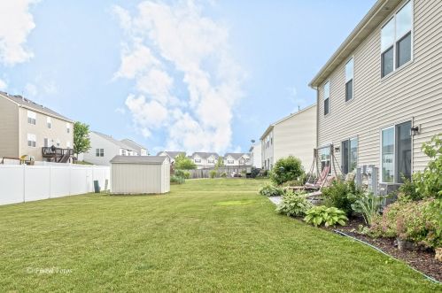 705 Vine St, Pingree Grove IL  60140-5619 exterior