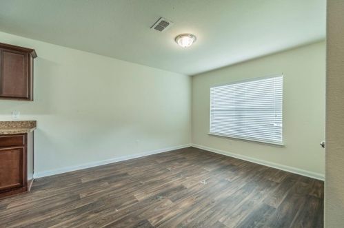 14271 Greenhaw Ln, Dallas TX 75253-5081 exterior