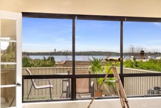 925 1st St, Kirkland, WA 98033-5417