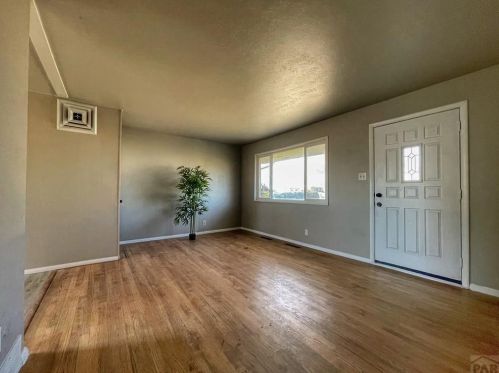 2940 Lancaster Dr, Pueblo CO  81005-3149 exterior