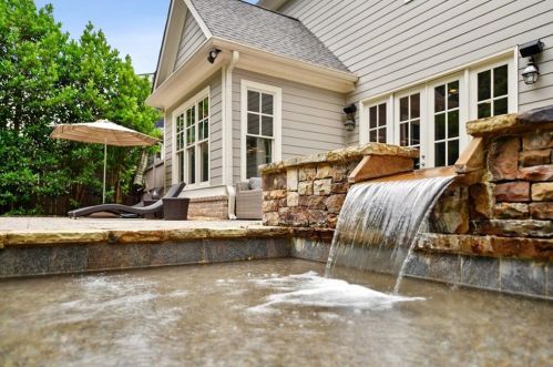1448 Grant Dr, Atlanta GA  30319-3589 exterior