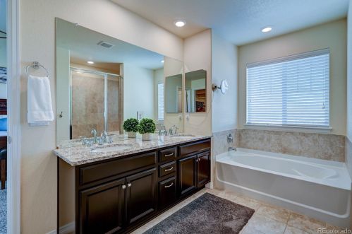 3170 Nepal Way, Aurora CO 80013-9019 exterior