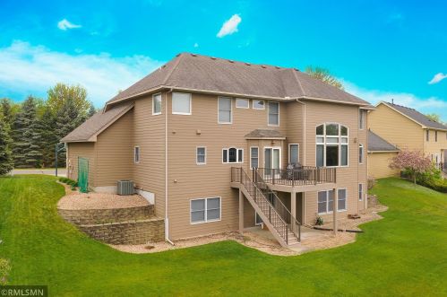 10098 Bridgewater Pkwy, Saint Paul MN  55129-8576 exterior