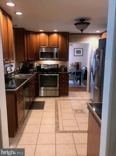 1539 Jefferson Ct, Lancaster PA  17602-1245 exterior