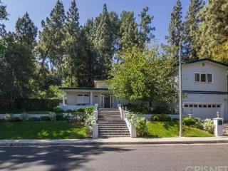 17232 Quesan Pl, Van Nuys, CA 91316-3934