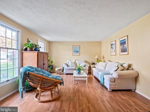 6316 Ferryboat Cir, Columbia, MD 21044-3803