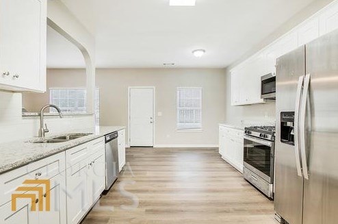 6061 Hemperly Rd, Atlanta GA  30349-4240 exterior
