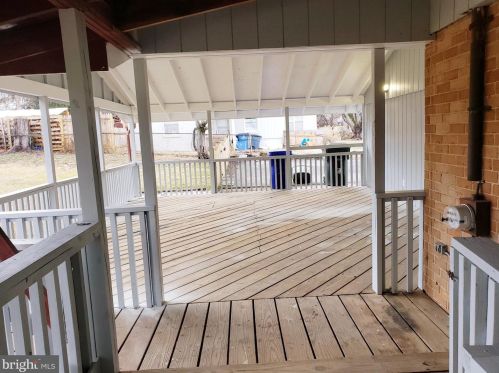 905 Mcneil Ln, Silver Spring MD  20905-4071 exterior