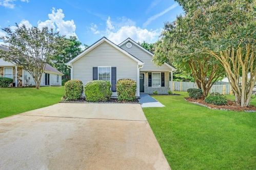 540 Lakecourt Dr, Mcdonough GA  30253-8900 exterior