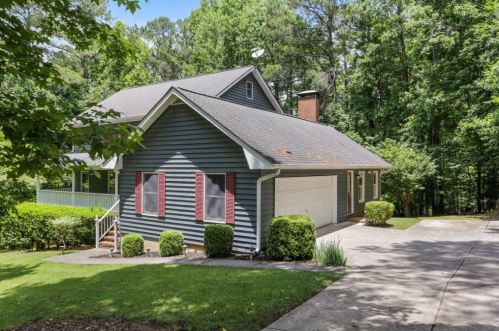 3600 Cloud Lake Ct, Kennesaw, GA 30152-3243