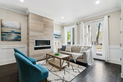 2147 Southport Ave, Chicago, IL 60614-4017