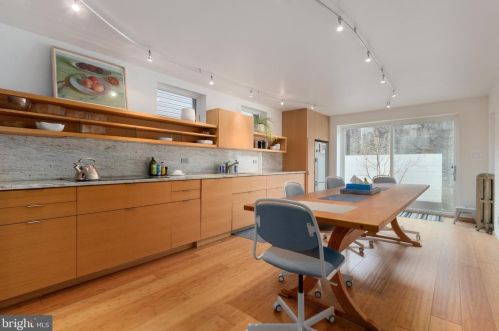 1124 13th St, Philadelphia, PA 19147-4536