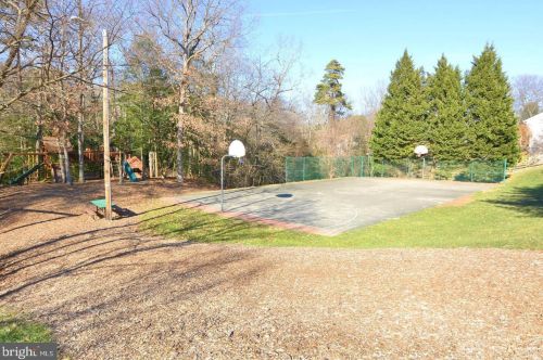 255 Baskerville Ct, Severna Park MD 21146-2125 exterior