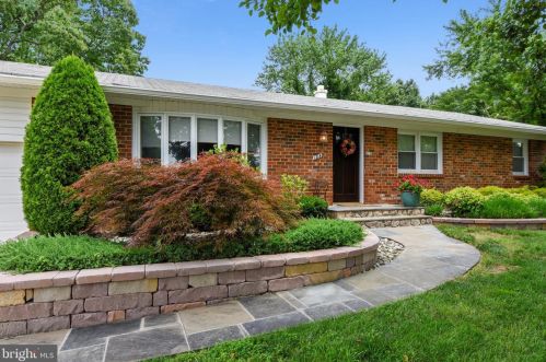 184 Campus Green Dr, Arnold MD  21012-1816 exterior