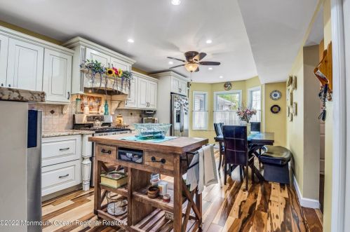 23 Mc Kinley Dr, Tinton Falls NJ 07712-2853 exterior